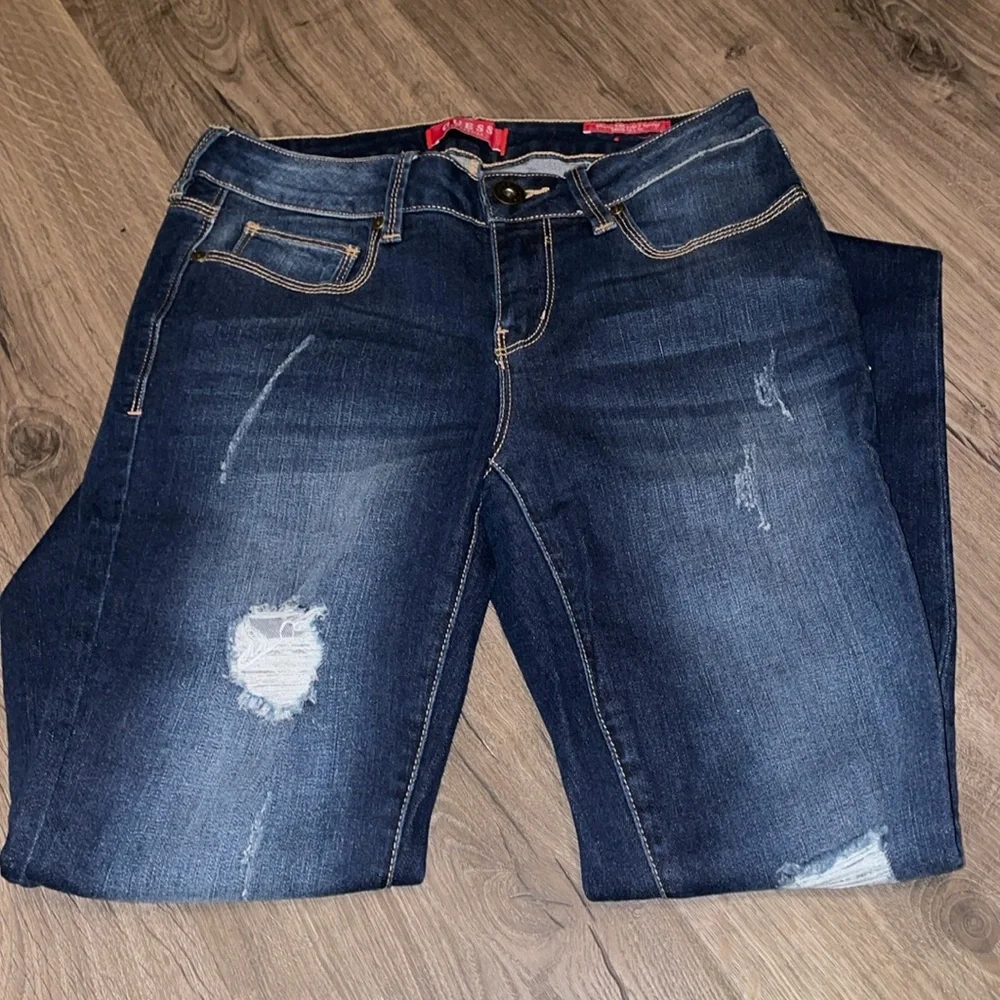 Guess jeans, size 28, like new! - Picture 2 of 4